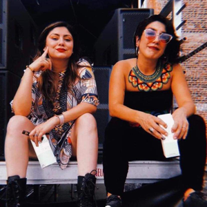 Tus Tías Productions